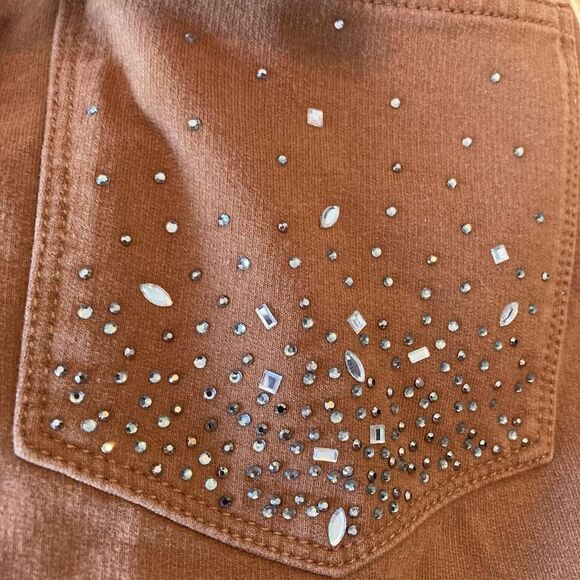 Dream Jeans by Quacker Factory in cinnamon w/rhinestone pockets & accents - Picture 6 of 11